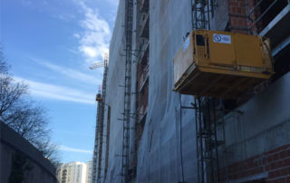 elevador monta cargas